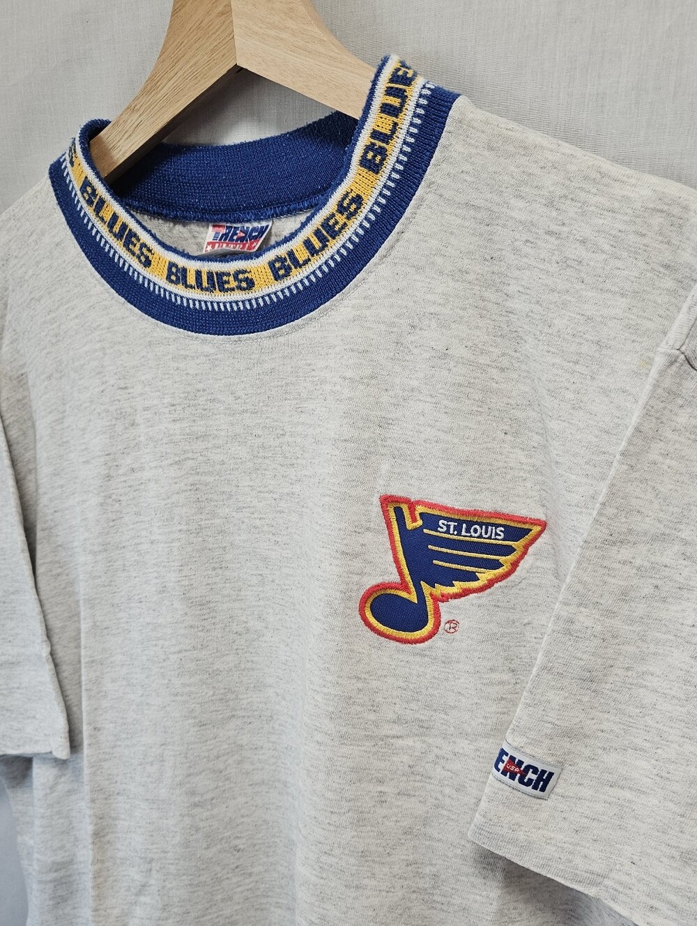 Vintage Trench Ultra St. Louis Blues Single Stich 80's Logo Tee sz L - Picture 2 of 12